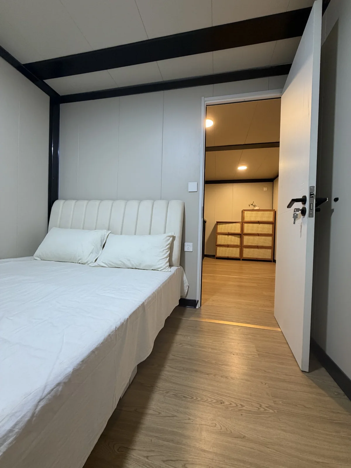 Bedroom in double-storey custom expandable house