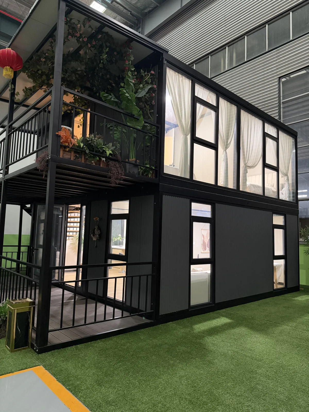 Double-storey custom expandable house exterior